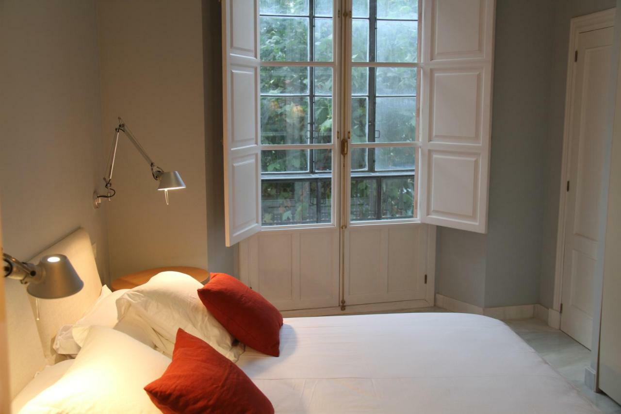 Luxurious 2 Bedroom Flat In A Historic Building Sevilla