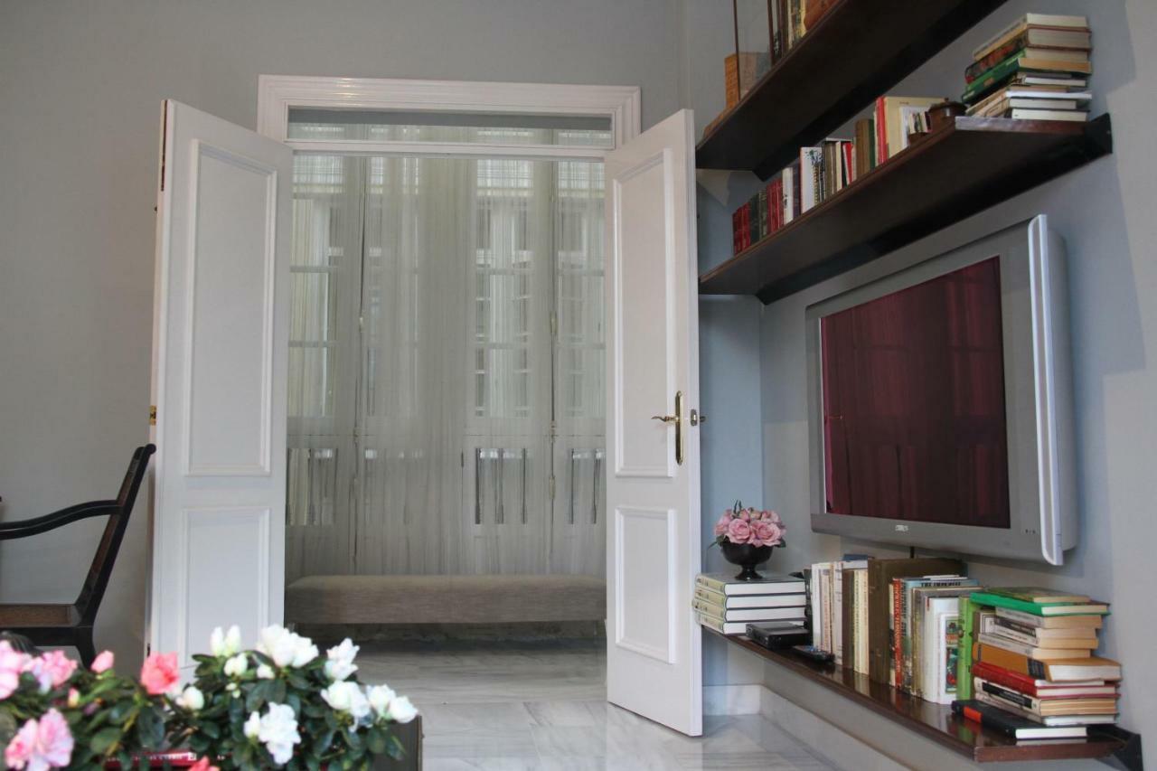 Luxurious 2 Bedroom Flat In A Historic Building Apartament *